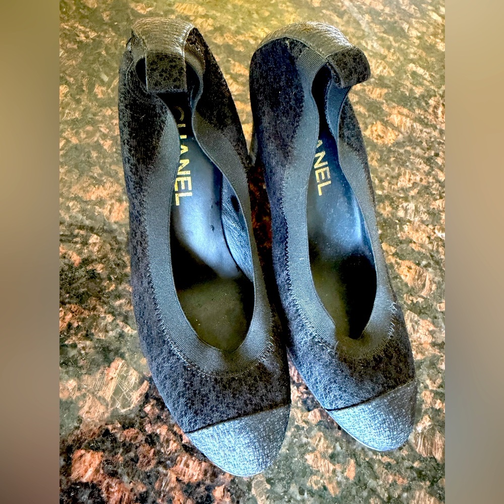 Vintage Chanel Black Heels with Cap-Toe